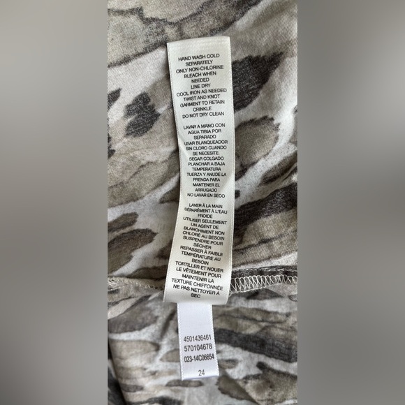 Chicos Women Button Up Shirt Size 3 - Picture 10 of 11